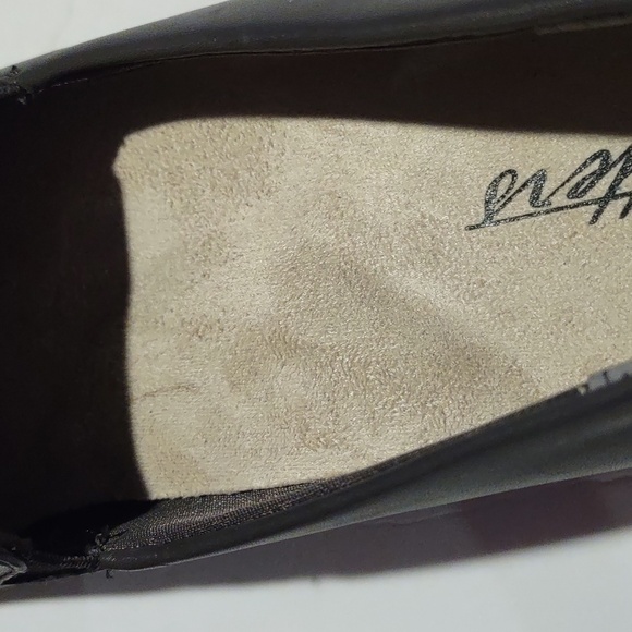 EUC Trotter Moment Gray Loafers Leather Uppers Narrow 6 1/2 - Picture 9 of 11